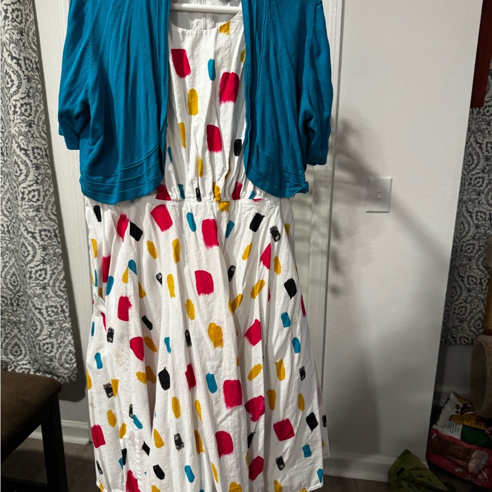 Lane Bryant patterned dress with pockets. Zip back. Size 20